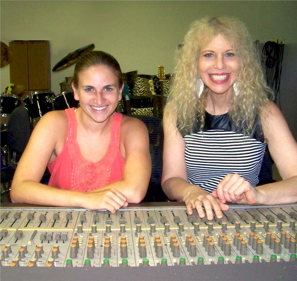 wpe3.jpg (28120 bytes)