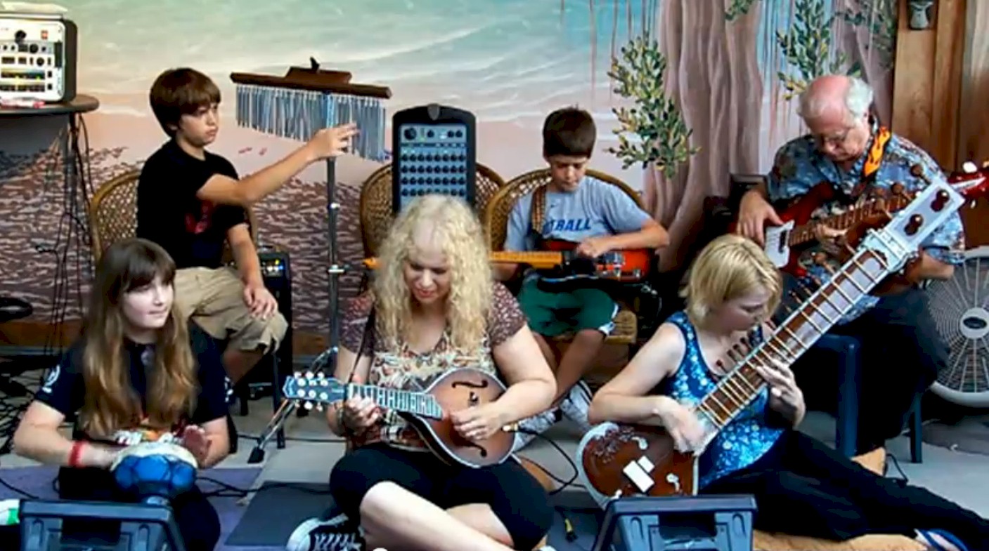 wpe1.jpg (116013 bytes)