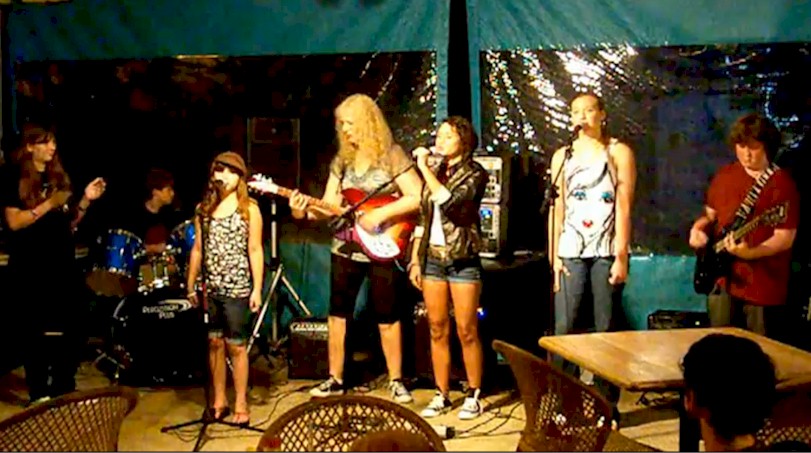 wpe1.jpg (116013 bytes)