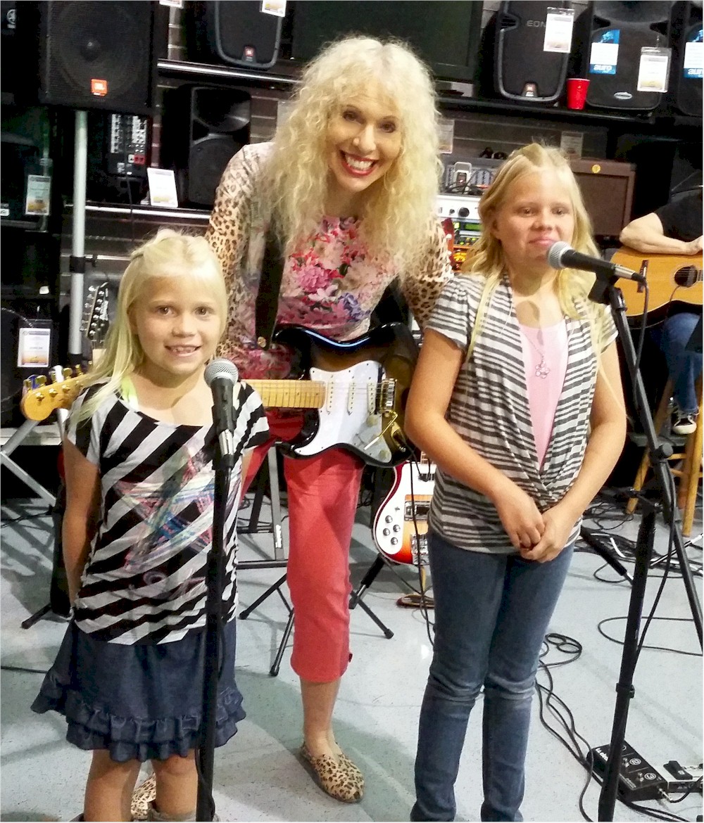 wpe9.jpg (13977 bytes)