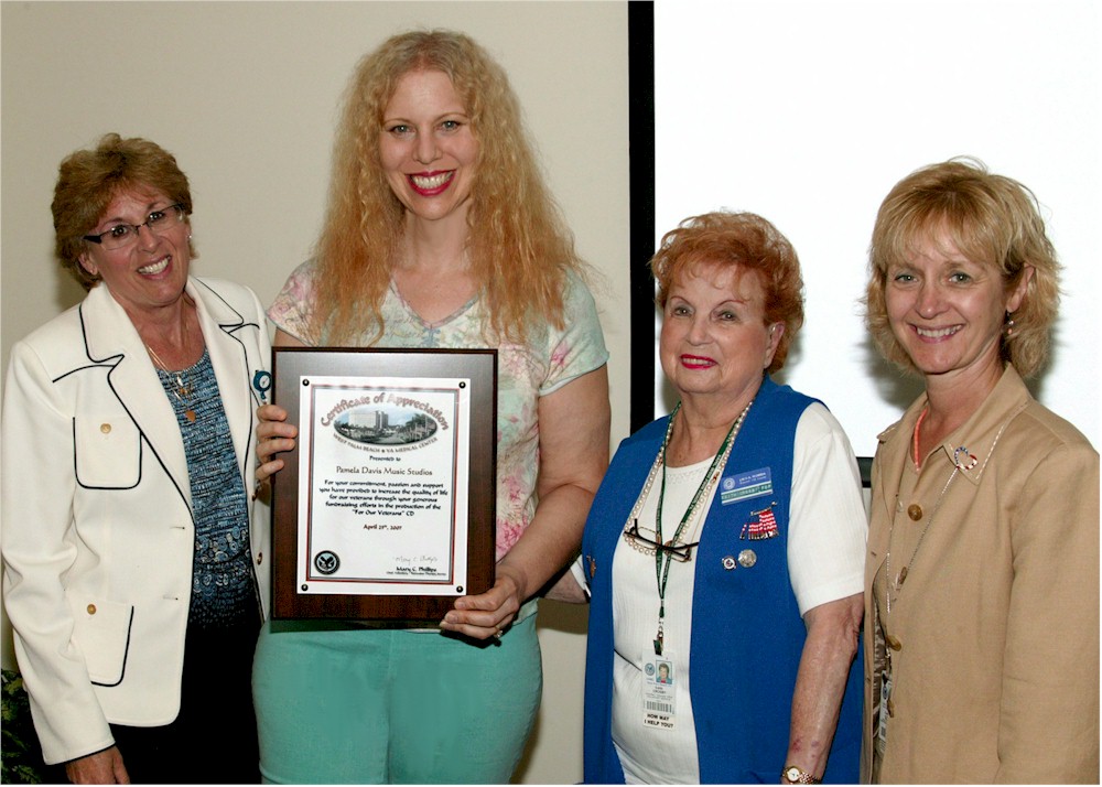 wpe12.jpg (21979 bytes)